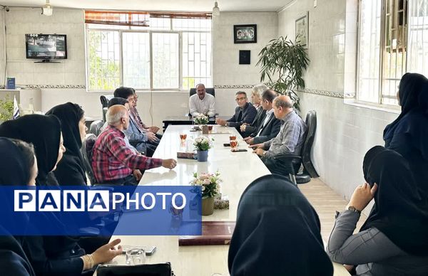 بازدید مدیر آموزش و پرورش کاشمر از مدارس این شهر