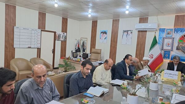  محفل قرآنی در دفتر معاونت پرورشی و فرهنگی اداره‌کل آموزش و پرورش استان بوشهر
