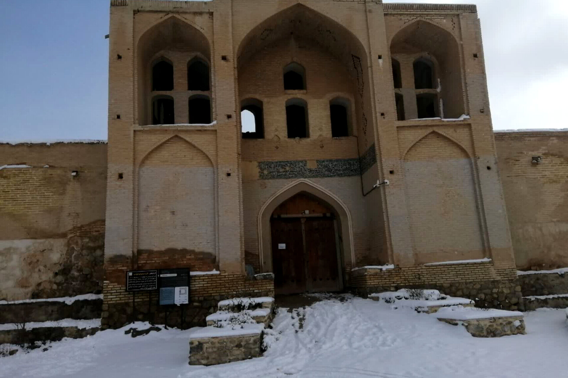 بارش اولین برف زمستانی در ایزدخواست