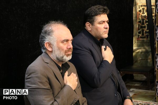  مشقِ عشقِ نوجوانان در محضر خورشید