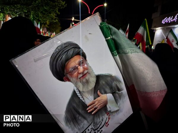 صدای ایستادگی در شب‌های خیابان