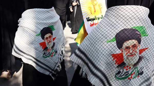  راهپیمایی یوم الله ۱۳ آبان در میبد