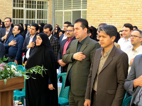 تقدیر از کارکنان‌ اداره‌کل آموزش و پرورش خراسان شمالی 