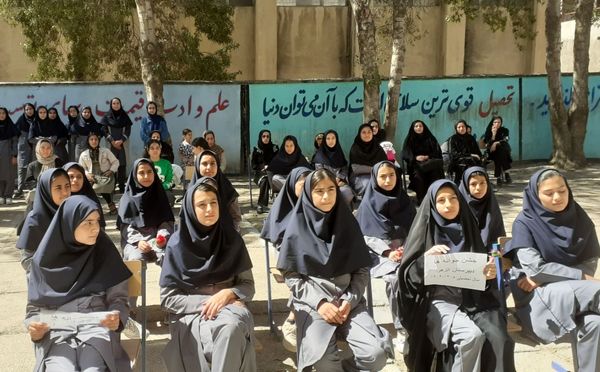 آغاز سال تحصیلی جدید با برگزاری جشن «جوانه‌ها» در بیرانشهر
