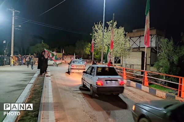 هم صدایی مردم شهر بار در حمایت از آرمان ها 
