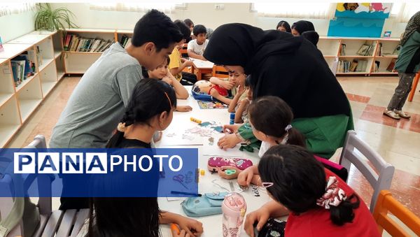 هم‌نشینی اعضای مراکز کانون پرورش فکری کودکان و نوجوانان در مشهد