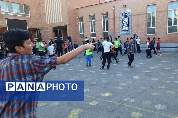 مسابقات فوتبال کلاس ششمی‌های آموزشگاه معارف ۶ 