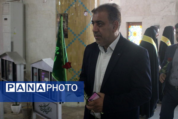 تجدید میثاق با شهدا در بوشهر