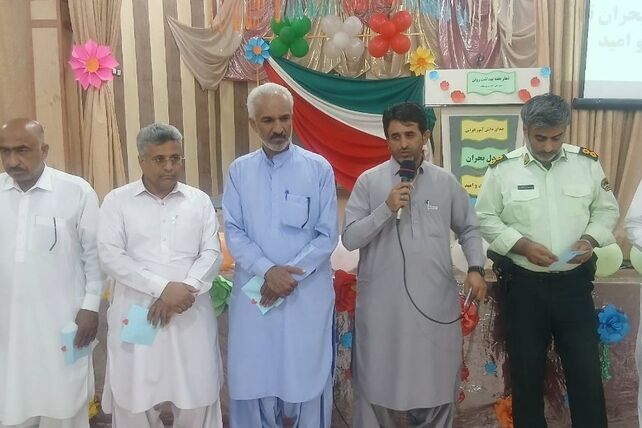 برگزاری مراسم محوری زنگ بهداشت روان در شهرستان سیب و سوران