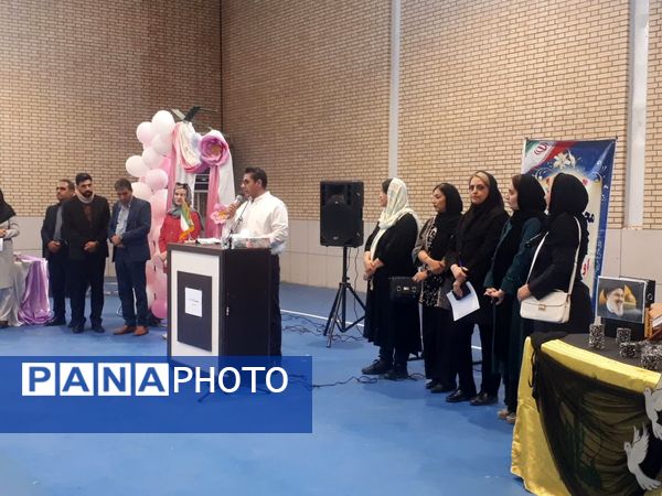 جلسه اولیا و مربیان در دبیرستان بهرام رزمی