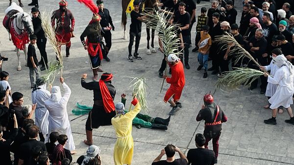 عاشورای حسینی در حسینیه سفید اشکذر 