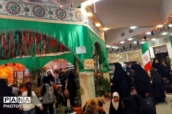 مراسم روز عرفه در جوار شهدای گمنام در پردیس