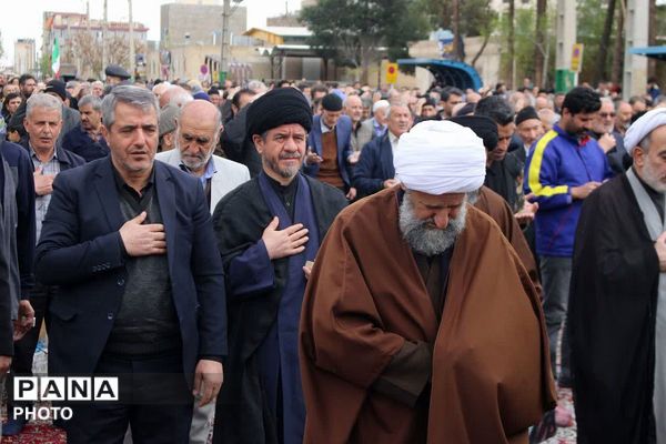 قرچک، نوروز را با اقتدا به شهدا آغاز کرد