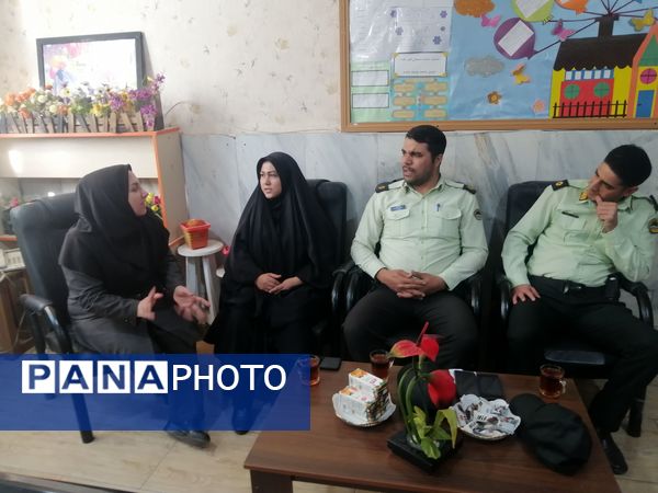 گرامیداشت هفته نیروی انتظامی در مدارس شهرستان ملارد