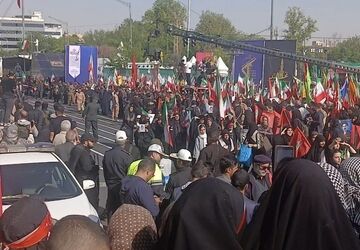 رزمایش باشکوه دختران جان‌فدا؛ نمادی از عشق و ایستادگی