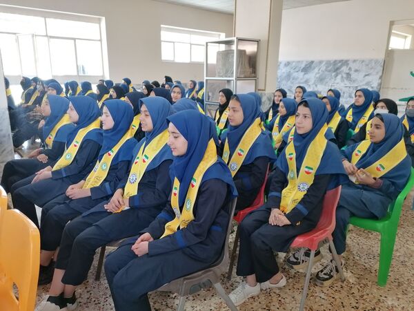 برگزاری جشن نیکوکاری در دبیرستان کوثر فاروج 