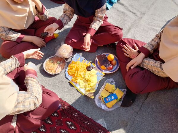 برگزاری جشنواره غذا در مدرسه طهوریان ۲ ناحیه پنج