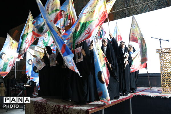یادمان شهدای غرب خون در یزد؛ تجدید عهد با آرمان‌های شهدا