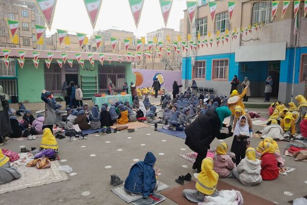 جشن میلاد آقا امام زمان(عج ) در دبستان نرجس بهارستان دو