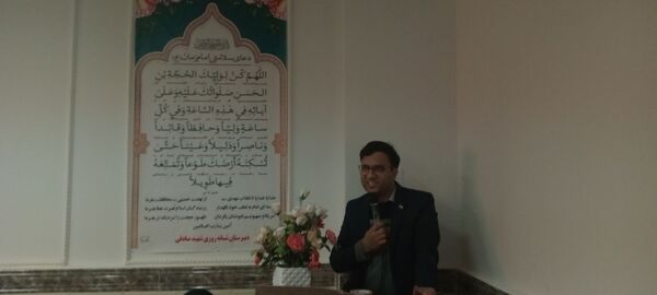 آیین معنوی انس با کلام‌الله در مدرسه شهید صادقی 