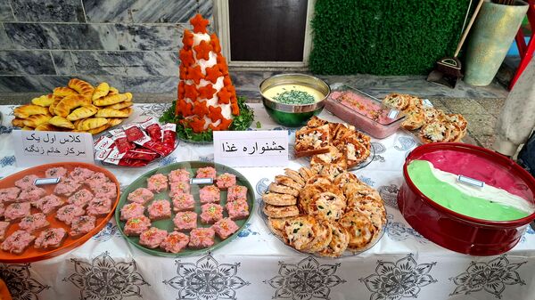جشنواره غذای سالم در دبستان پسرانه فرهنگیان ۱