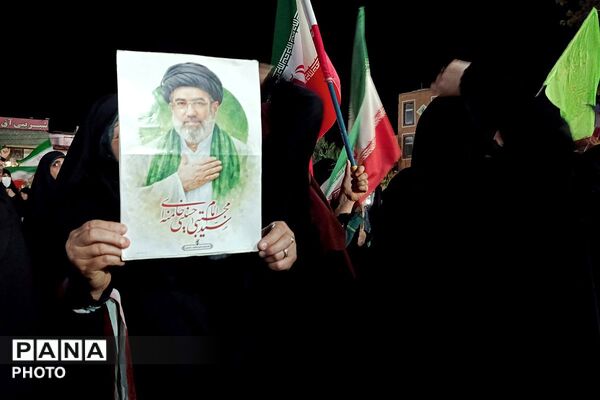 طنین دوباره شعارهای انقلابی در قلب ورامین