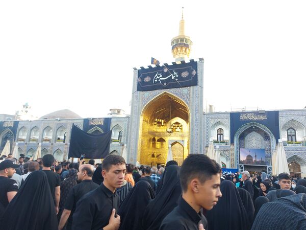 مراسم خطبه خوانی شام شهادت امام رضا(ع) در ایوان ولیعصر صحن پیامبر اعظم (ص)