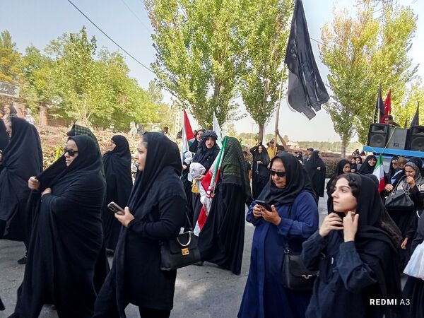 حضور مردم نیشابور در راهپیمایی جاماندگان اربعین حسینی