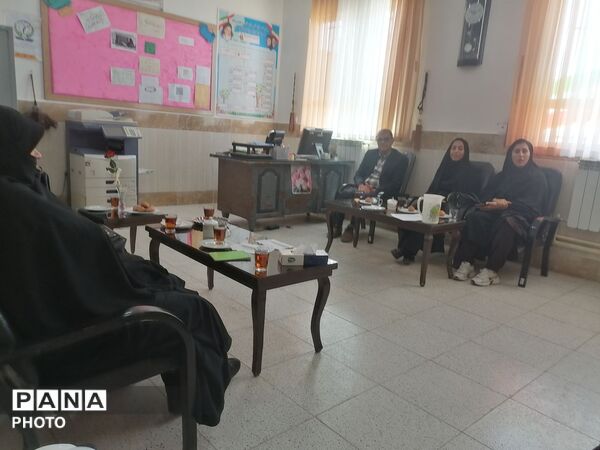 بازدید کارشناسان  آموزش و پرورش خلیل آباد از آموزشگاه زهرا عبداللهیان