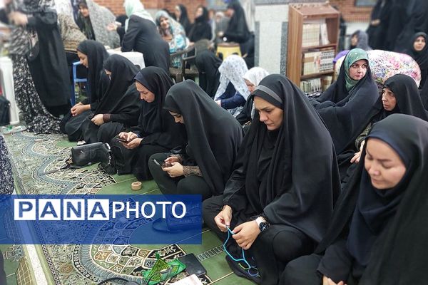 حضور فرهنگیان و مسئولان آموزش و پرورش پردیس در نماز جمعه 