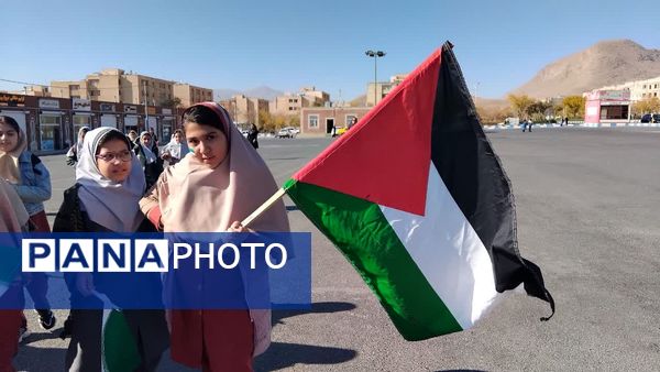 راهپیمایی ۱۳ آبان؛ روز دانش‌آموز 