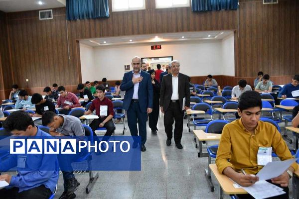 بازدید معاون مرکز ارزشیابی و تضمین کیفیت وزارت آموزش و پرورش از حوزه‌ آزمون و مرکز تصحیح اوراق آزمون نهایی ناحیه یک مشهد 