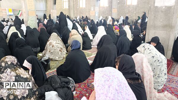 نماز عید بندگی در مسجد جامع نیشابور 