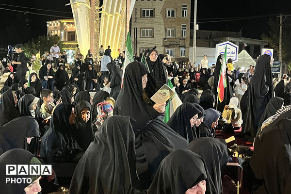 اقامه نماز استغاثه به امام زمان (ع) در میدان امام خمینی (ره )جاجرم