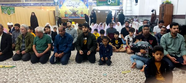برگزاری محفل انس با قرآن به میزبانی دبستان راشد مرندی در حاجی‌‌آباد 