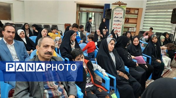 مسابقه  دکلمه خوانی سفیران عترت در استان خراسان رضوی