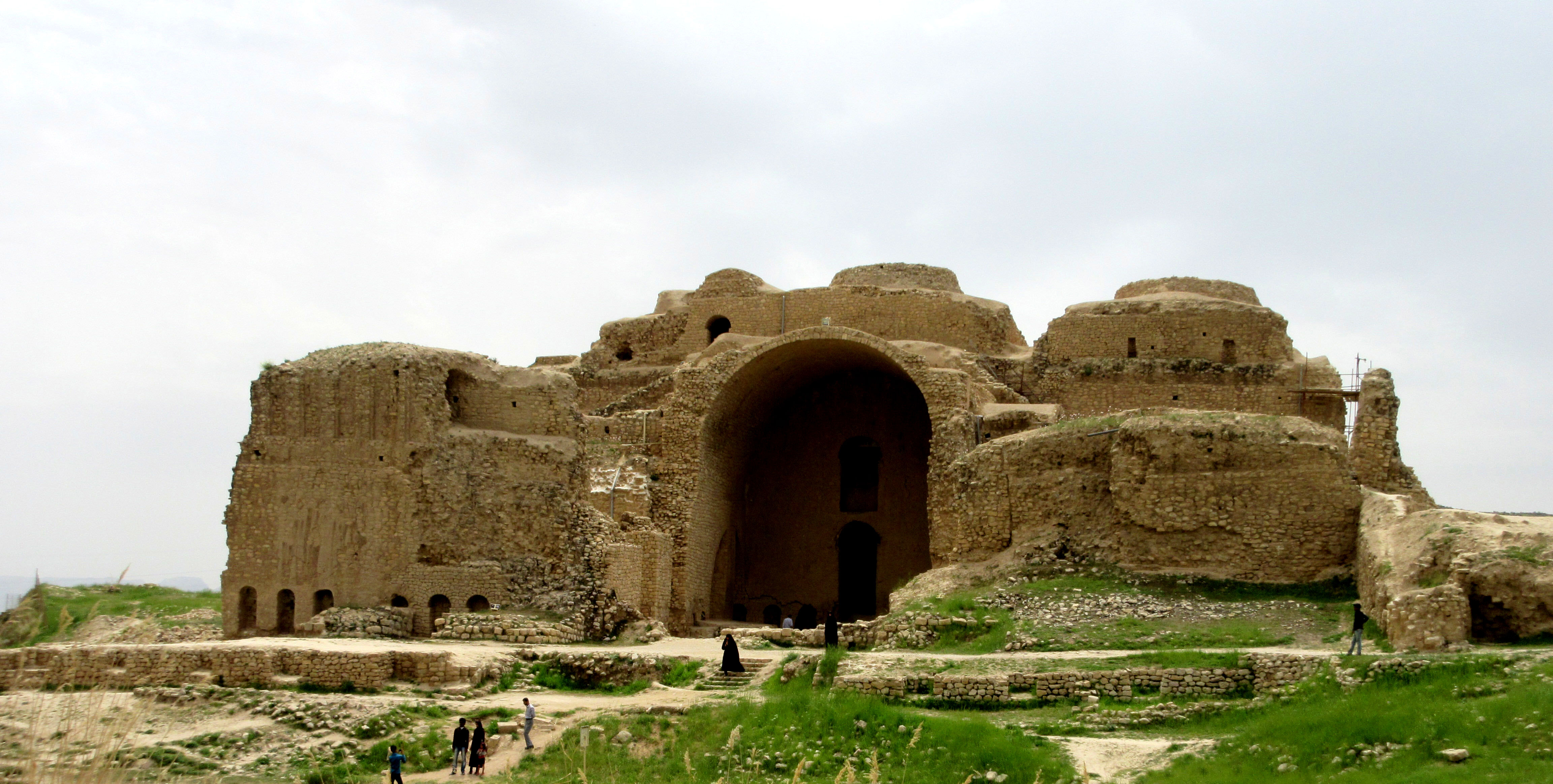 فیروزآباد؛ نماد رفاقت تاریخ و طبیعت