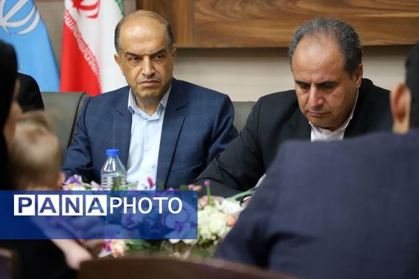 دیدار مردمی مدیرکل آموزش و پرورش آذربایجان شرقی در آستانه بازگشایی مهر