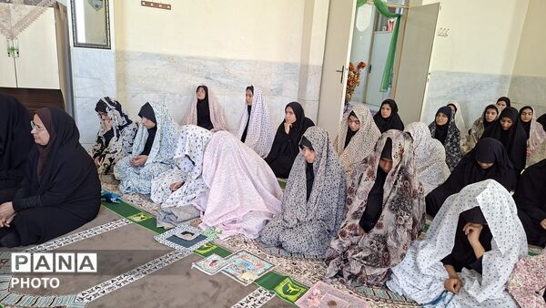 گزارش تصویری اولین نماز جماعت‌های دانش‌آموزی شهرستان داران اصفهان