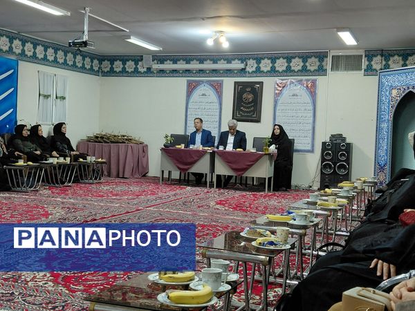 اولین جلسه شورای دبیران در دبیرستان علی‌ افشارنژاد 