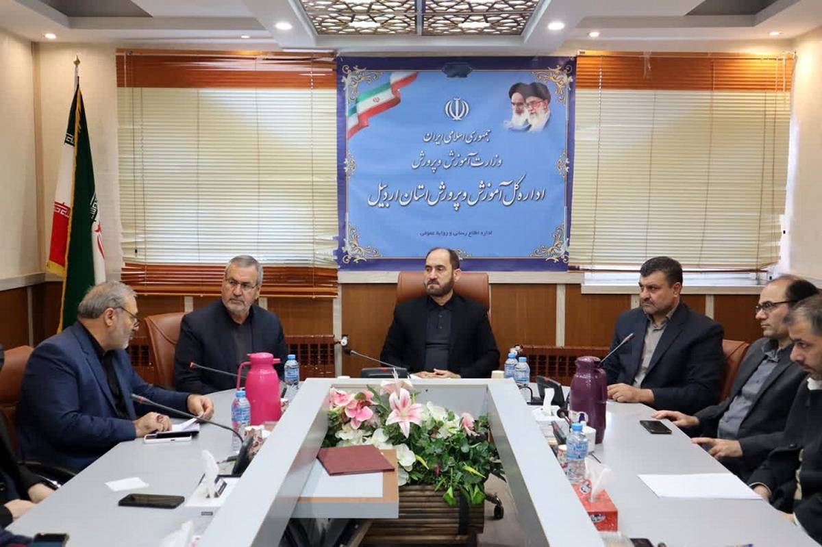 شهدا نماد ایثار، ازخودگذشتگی و پایداری هستند