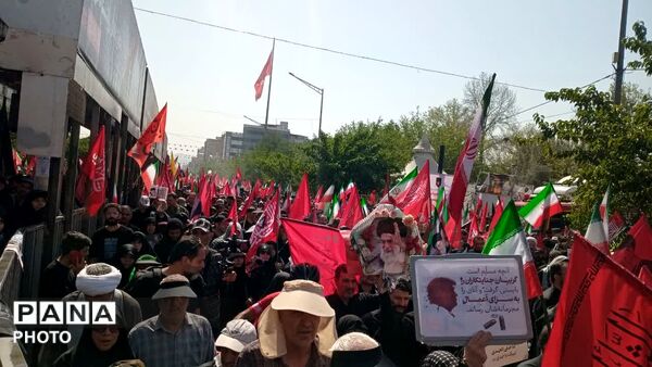 وداعِ بی‌قرار؛ پیوندِ میلیونیِ ایران در سوگِ امامِ شهید 