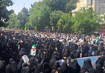 راهپیمایی بی نظیر در نیشابور
