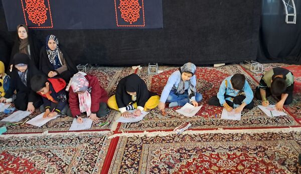 برپایی غرفه کودک در حاشیه نماز جمعه شهرستان کاشمر 