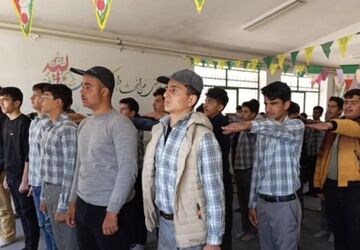 آموزش عملی درس آمادگی دفاعی پایه نهم در سفیددشت