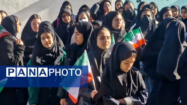 آیین نواختن زنگ انقلاب و جشن آغاز دهه مبارک فجر در گالیکش