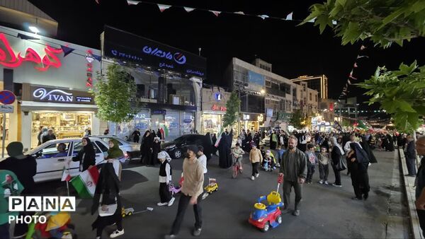 حرکت خودرویی سربازان 1400 پای کار انقلاب