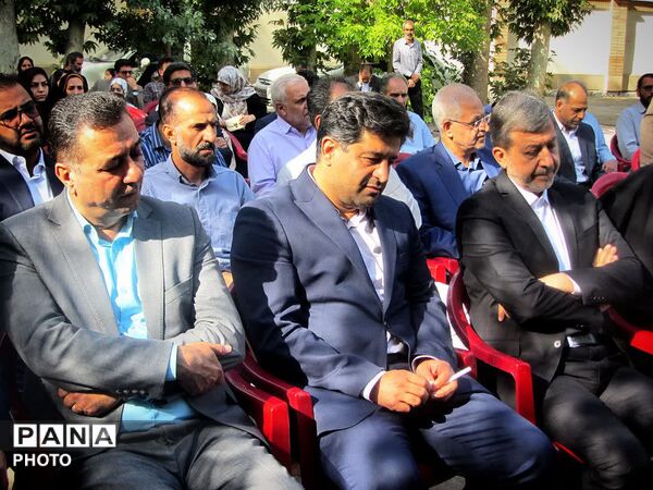 آیین کلنگ‌زنی مدرسه ۹ کلاسه انقلاب اسلامی فلاورجان