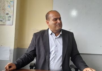 گفت‌وگو با معلمی که در حرفه خبرنگاری مشغول است 