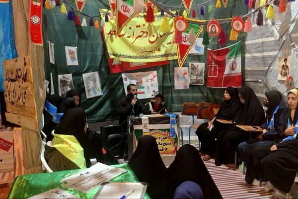 برپایی موکب سازمان دانش‌آموزی همراه با بسیج دانش‌آموزی در شهرستان فارسان